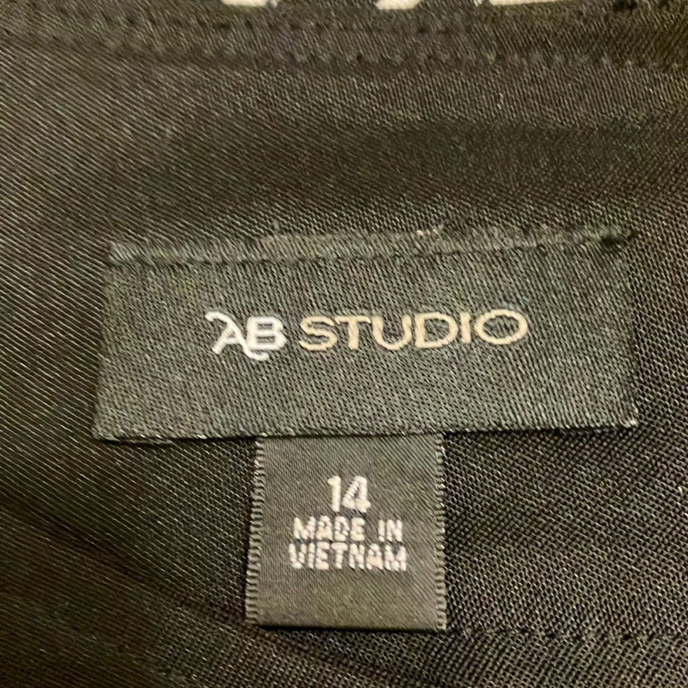 4/$20 AB studios, black and white dress - Picture 6 of 9
